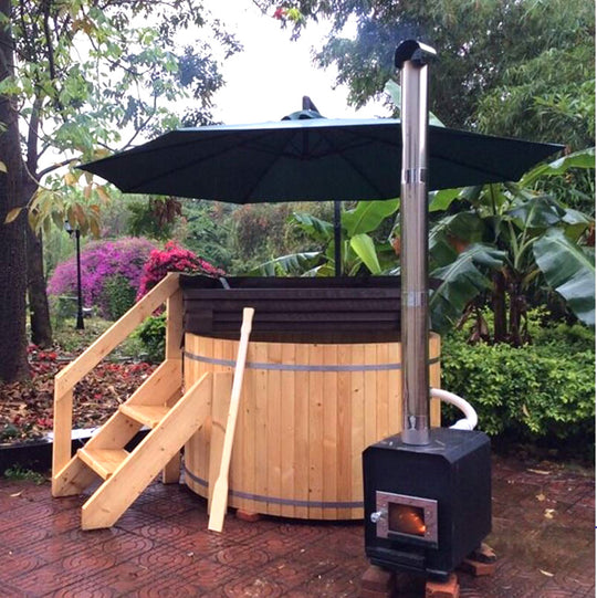Canadian Red Cedar Wood Fired Ho Tub  Spa with covers for 5 persons
