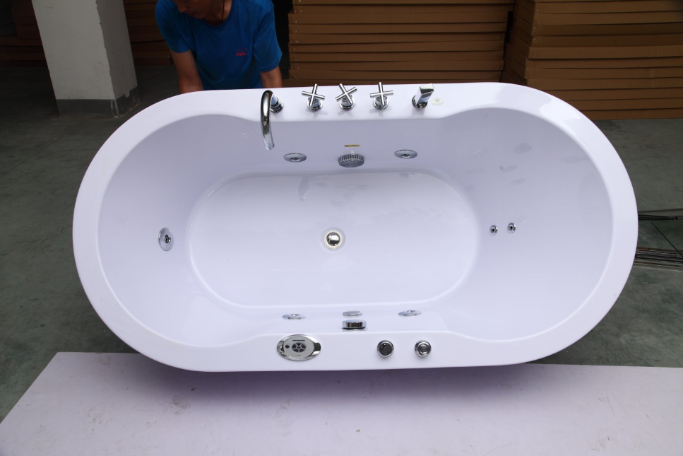 Hydrotherapy Whirlpool Jetted Bathtub – Freestanding Indoor Soaking Spa Tub with Jets, Shower Wand & Faucet - White